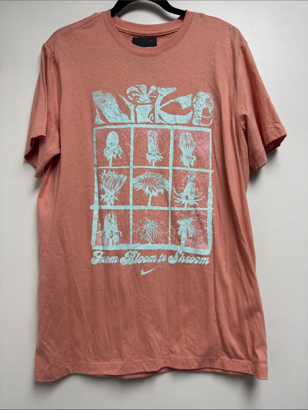 NIKE From Bloom to Shroom T-Shirt Size M Salmon Pink Air Max Madder Root Tee